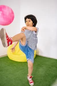 Short de sport enfant — vue 1